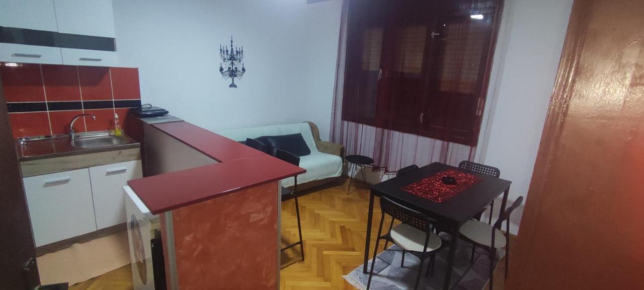 סוקו בניה Apartment Mina חדר תמונה
